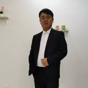 蒋行行