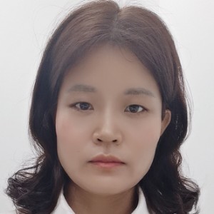 李玲